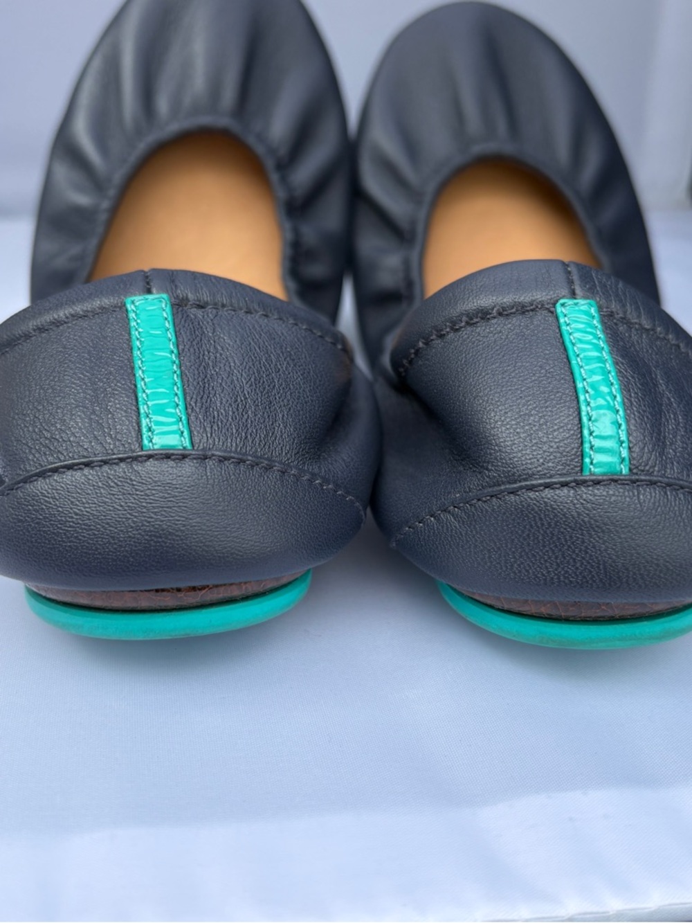 Tieks California Navy - Size 9 - Picture 4 of 9